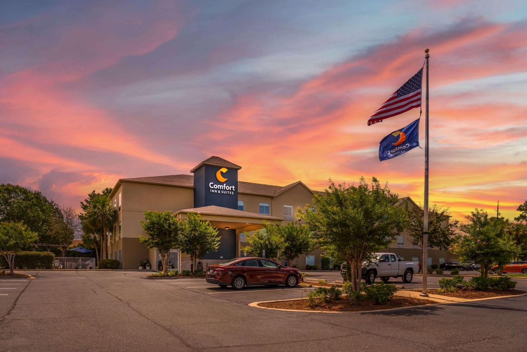 Comfort Inn & Suites Crestview Exteriör bild